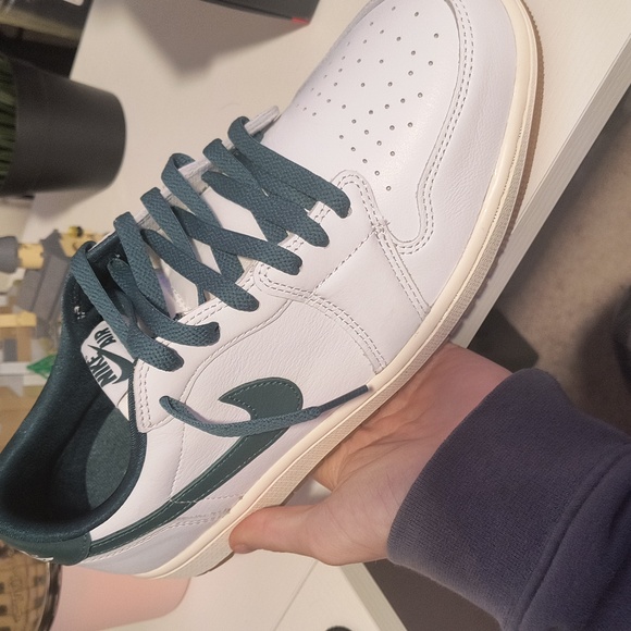 Air Jordan 1 Low OG Oxidized Green Size 11 Wmns/ Mens 9.5 - Picture 5 of 11